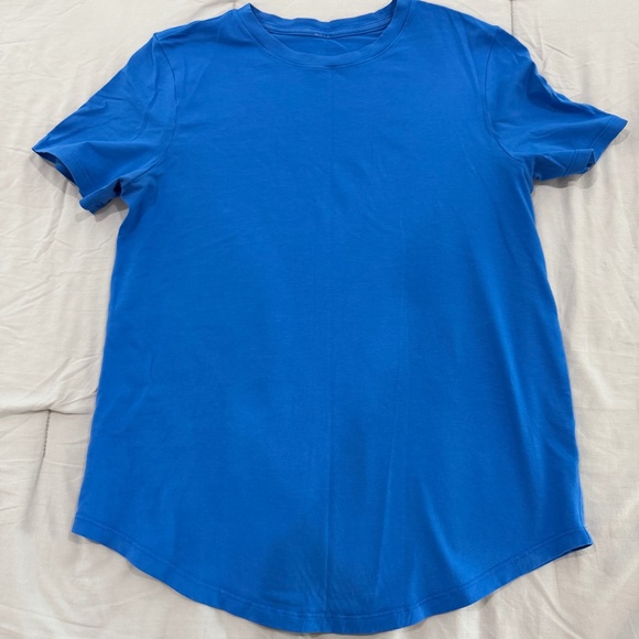 Lululemon Love Curved Hem Tee - Picture 1 of 3